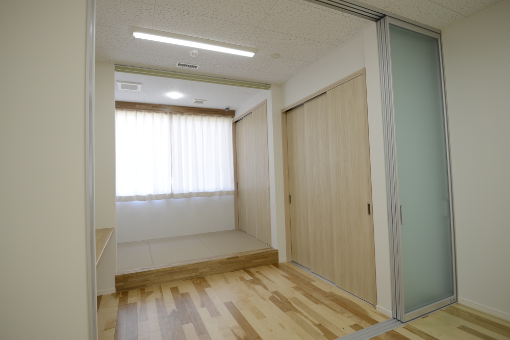 児童クラブ　休憩室　畳　
